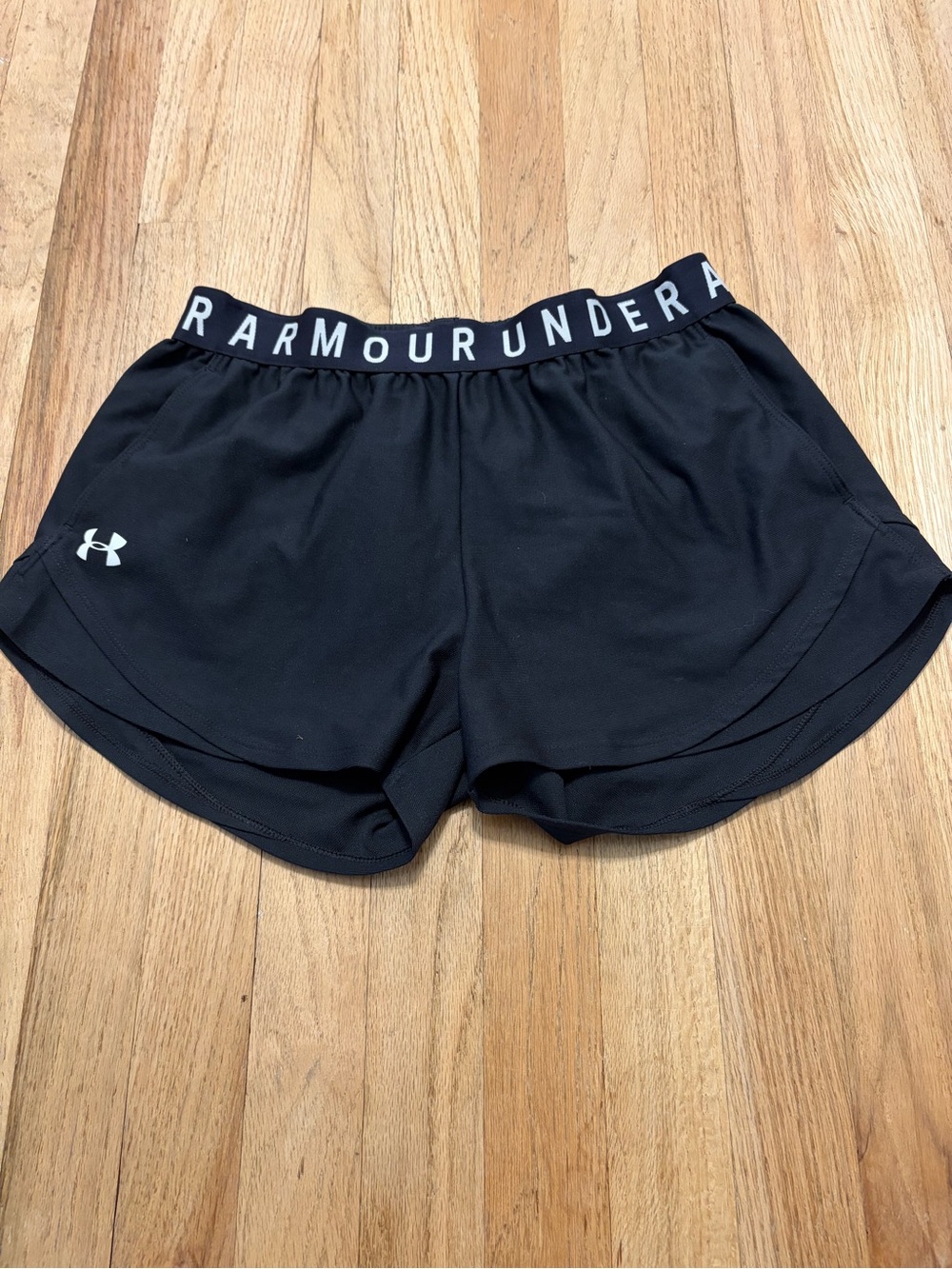Under Armour Black Elastic Logo Waist Athletic Shorts